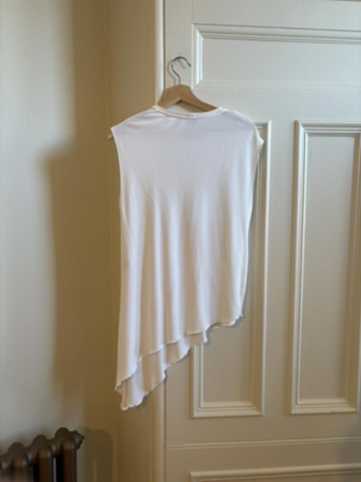 Joseph Asymmetric Minimalist Sleeveless Top in White. Size Small S