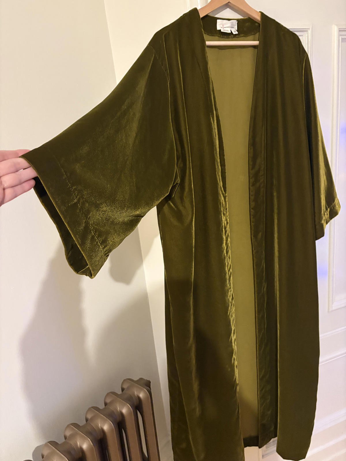 Anthropologie Velvet Robe Coat in Olive Green. Bohemian, Dark Academia. One Size