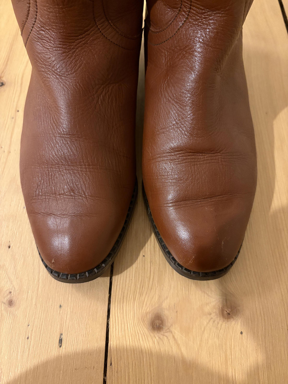 Vintage Bally Riding Boots – Cognac Leather with Gold Logo Detail – Size 4