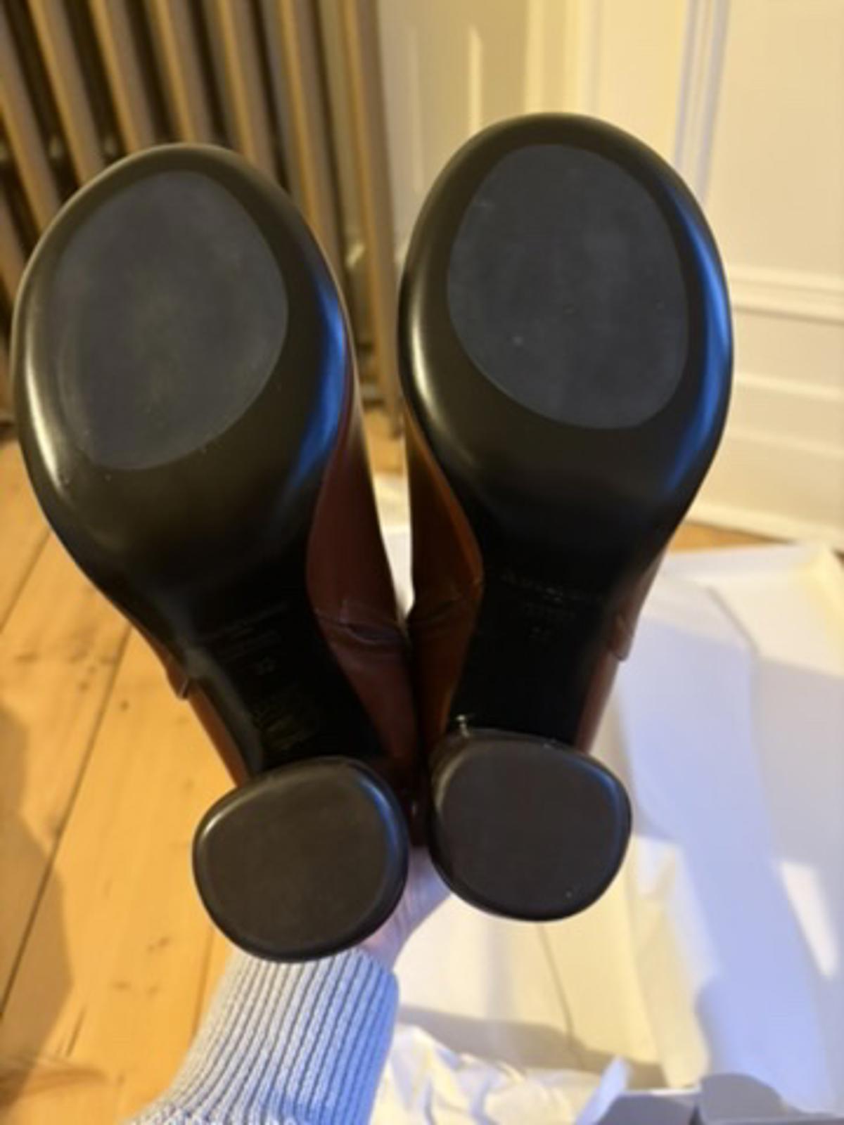 Russell & Bromley ‘Leggy’ Tan Leather Knee High Boots – Size 38 Brand New in Box