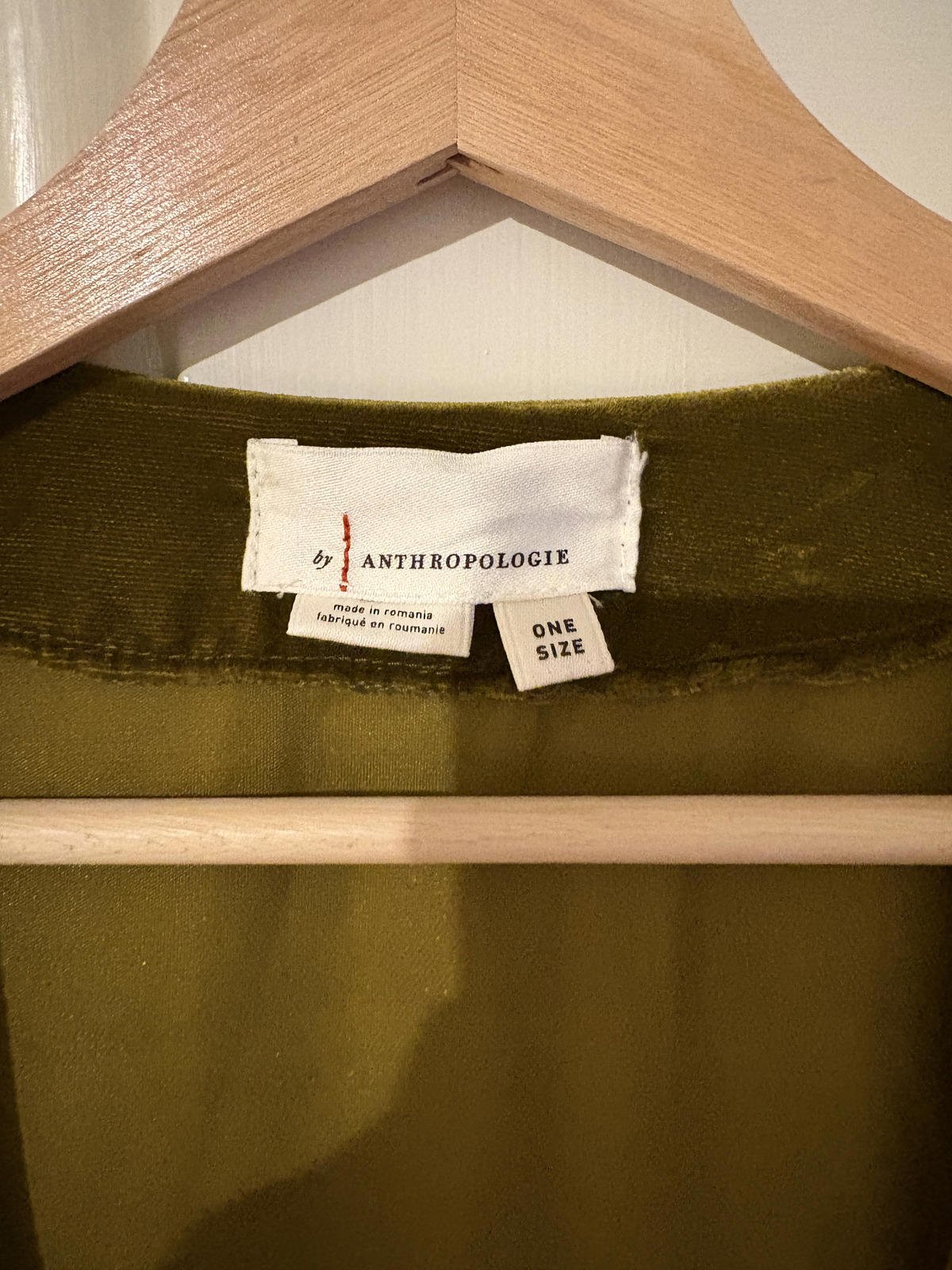 Anthropologie Velvet Robe Coat in Olive Green. Bohemian, Dark Academia. One Size