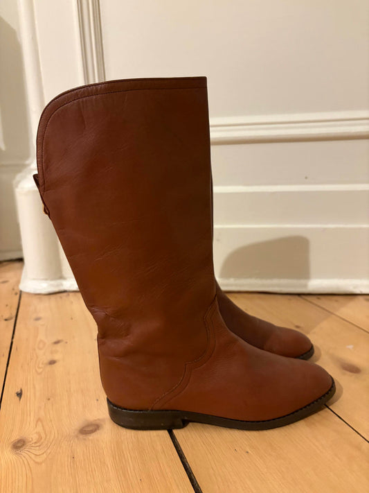 Vintage Bally Riding Boots – Cognac Leather with Gold Logo Detail – Size 4