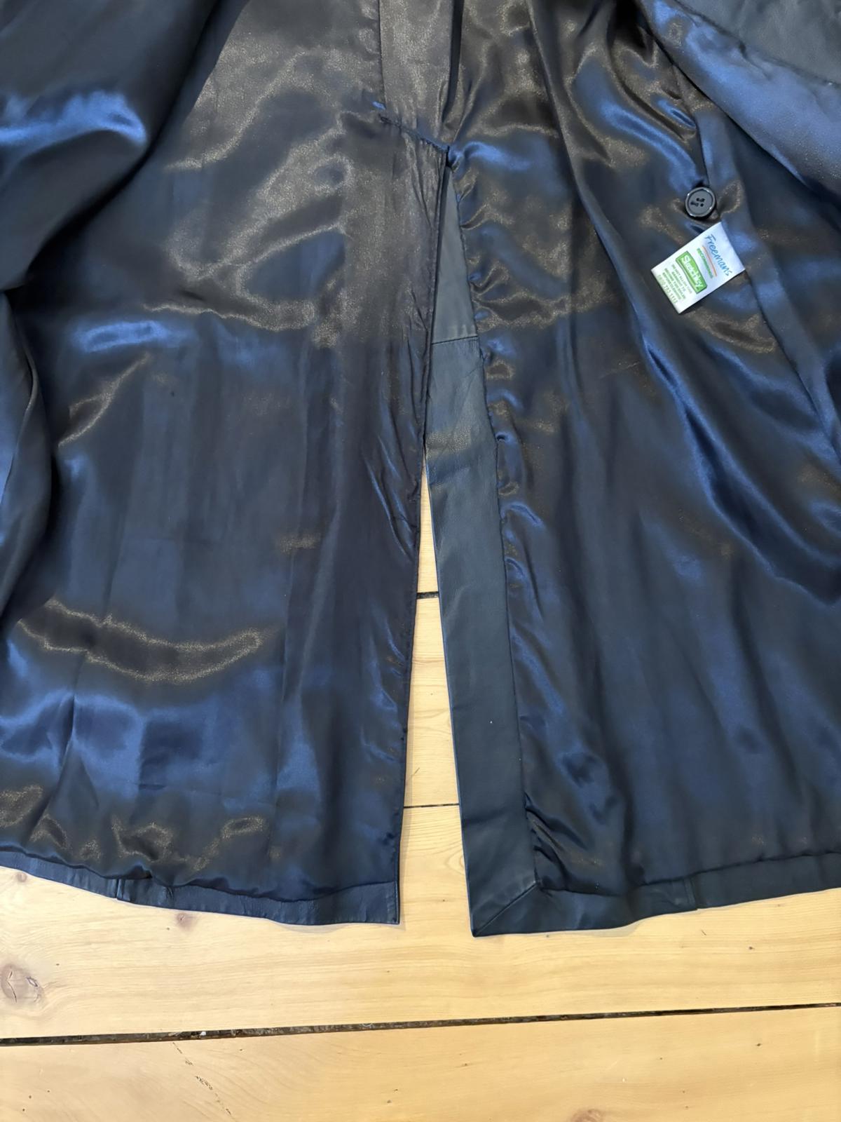 Authentic Y2K Capelle Women’s Real Leather Longline Trench Coat – Size 14