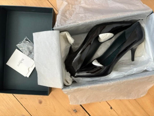 Mulberry Patent Leather Pointed Toe Pumps – Size 38 Black