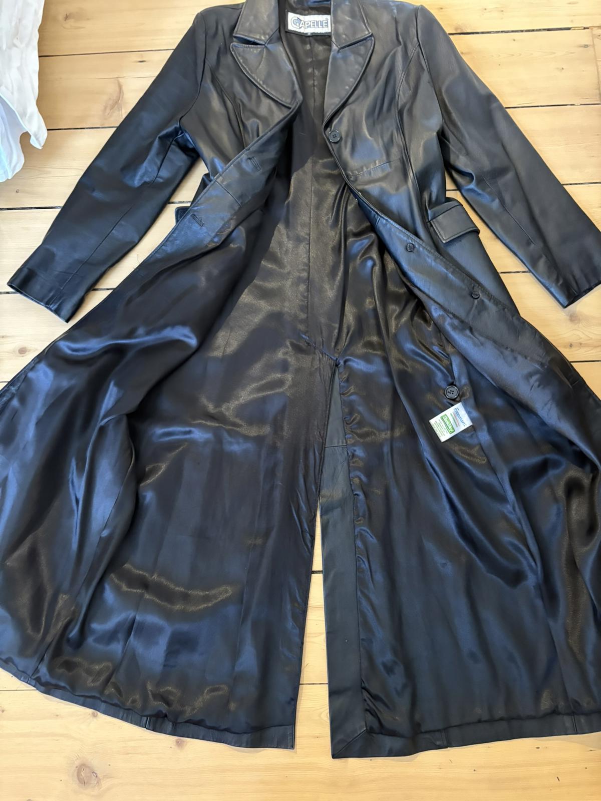 Authentic Y2K Capelle Women’s Real Leather Longline Trench Coat – Size 14