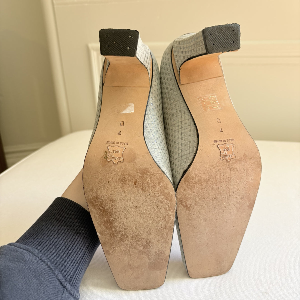 Valentina Russo | Vintage Leather Court Shoes | Silver Grey | US 7 UK 4.5