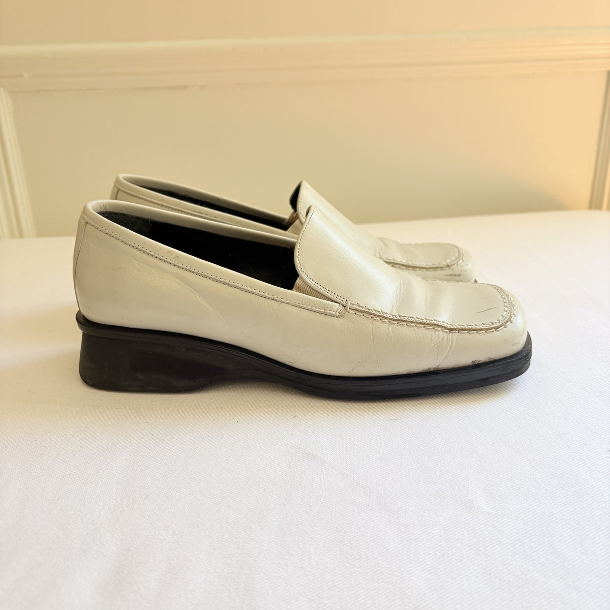 Vintage Clarks | Leather Square Toe Loafers | Cream | 90s Y2K | UK 5.5