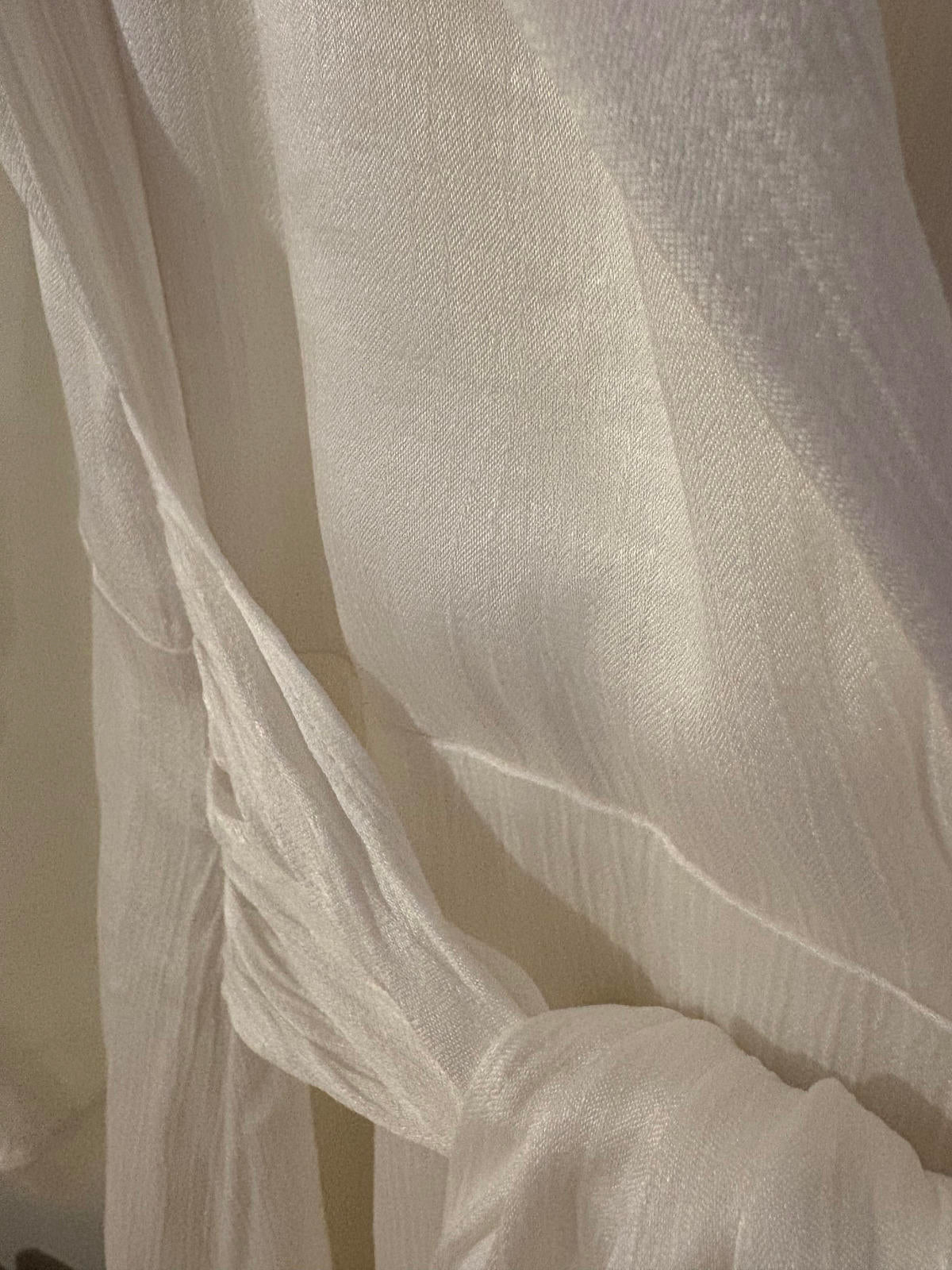 & Other Stories White Wrap Midi Dress – EUR 40. Soft romantic feminine