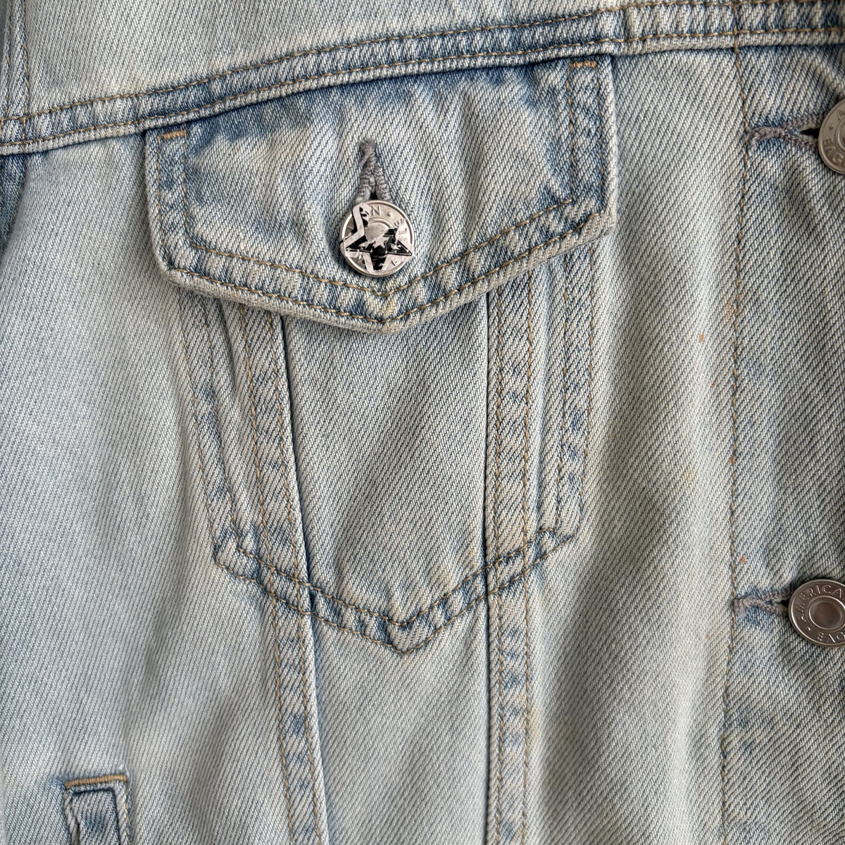 American Eagle | Light Wash Denim Trucker Jacket | Distressed | Size M