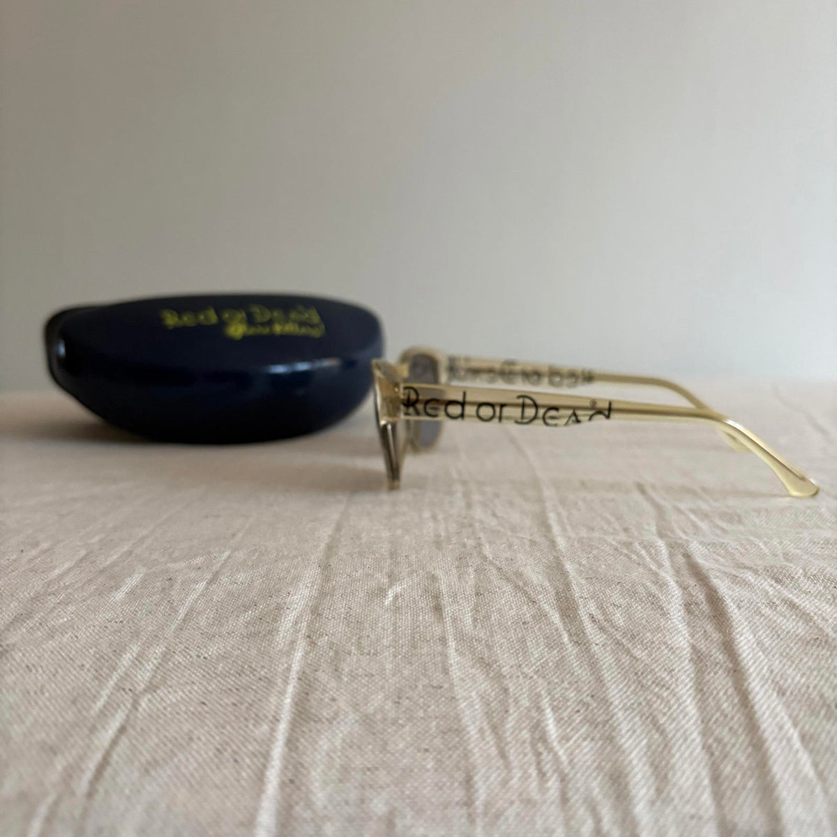 Red or Dead Vintage Y2K Sunglasses – Clear Yellow Frame – Original Case