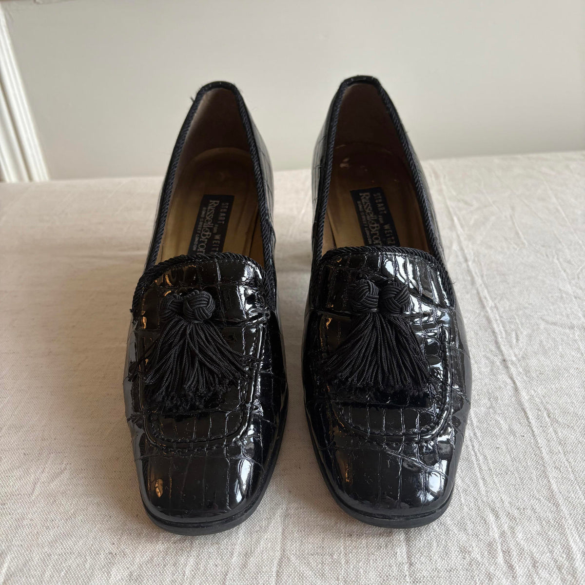 Russell & Bromley Tassel Court Shoes – Black Croc-Effect Leather – Size UK 4