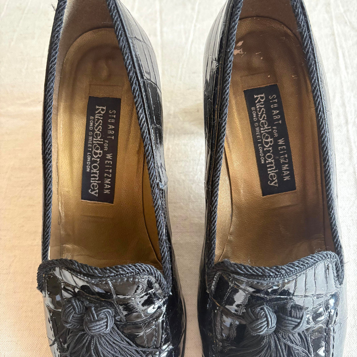 Russell & Bromley Tassel Court Shoes – Black Croc-Effect Leather – Size UK 4