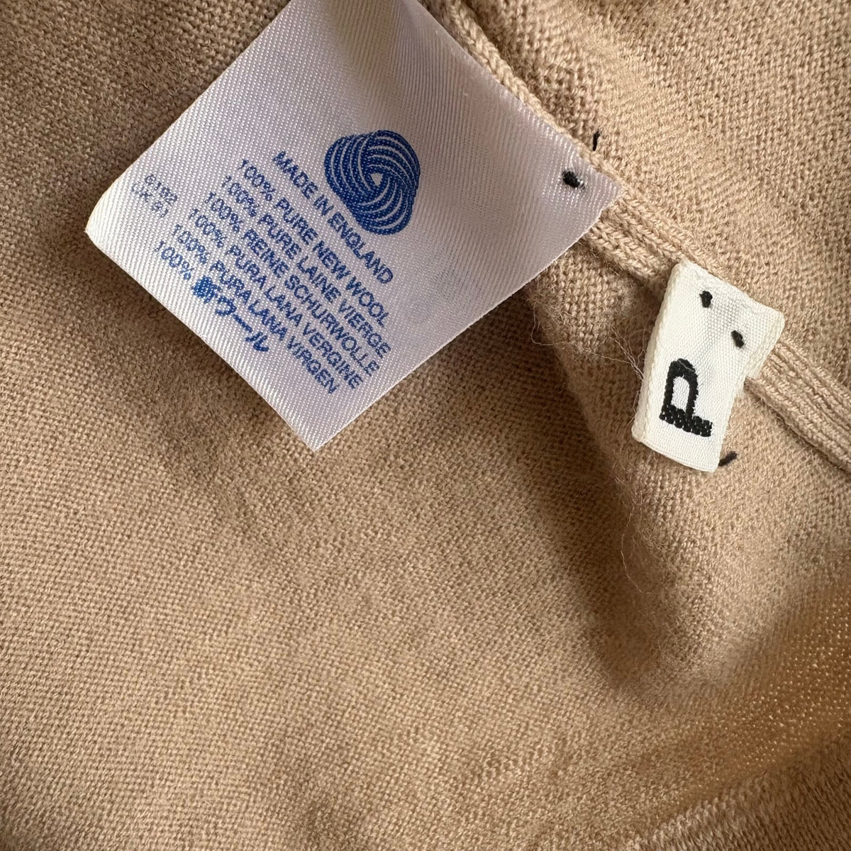 Vintage 1990s Harvey Nichols 100% New Wool Sweater Vest in Stone Beige – Size S
